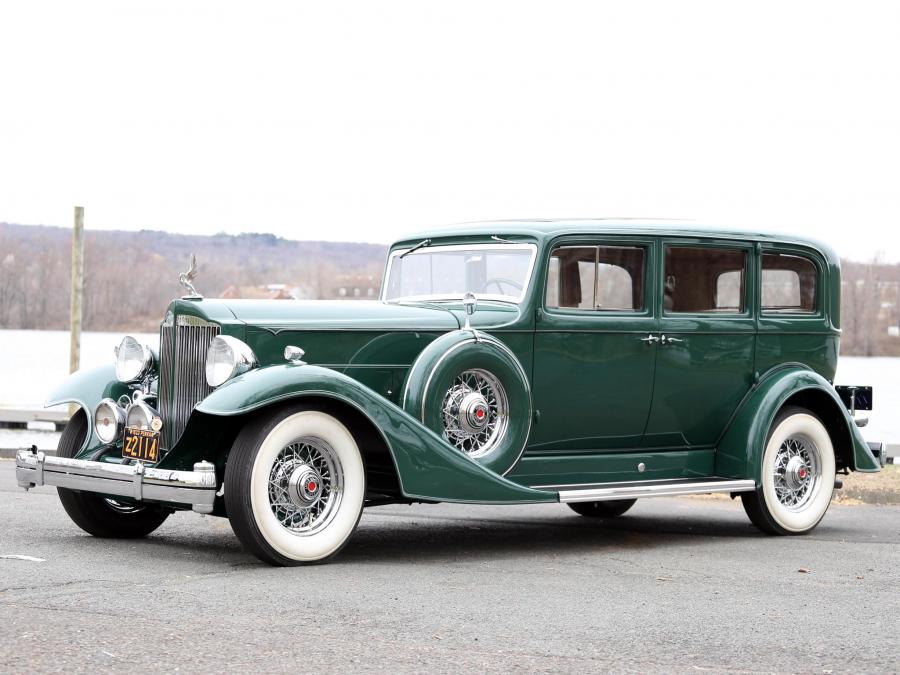  Packard Super Eight 7-Passenger Sedan 1933 года  (фото 6 из 9)